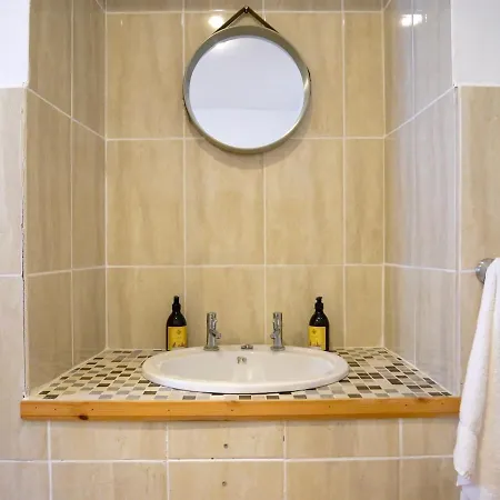 Orchard House - Town Centre 別荘