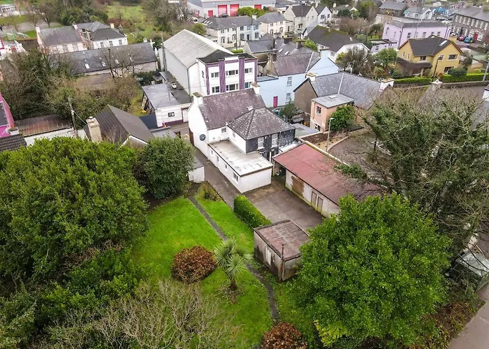 Orchard House - Town Centre