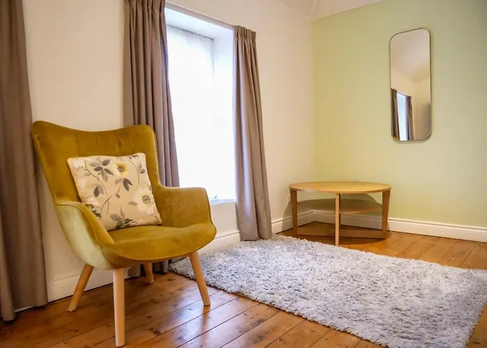 Orchard House - Town Centre * ディングル