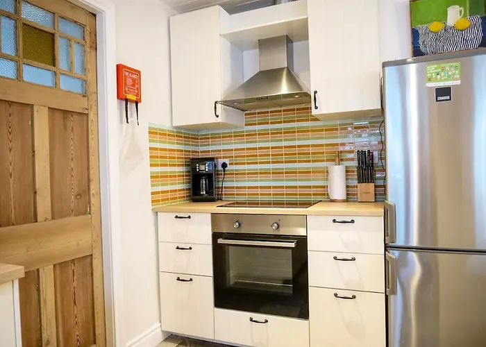 Orchard House - Town Centre * ディングル